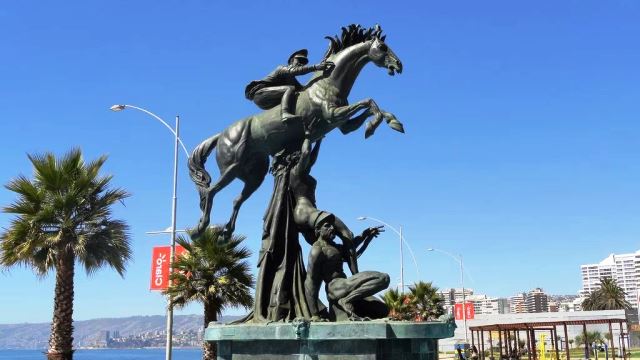 Monumento a Huaso y Larraguibel en Viña del Mar.