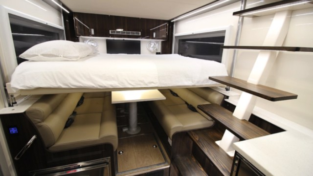 CARAVANA SLRV COMMANDER 8X8