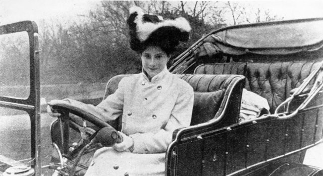 DOROTHY LEVITT