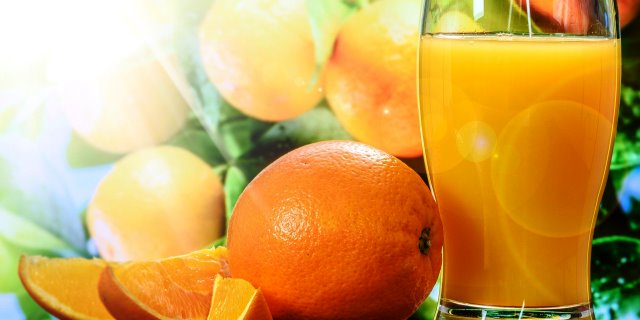 El zumo de naranja es uno de los zumos naturales más populares