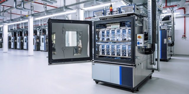 Presentación del laboratorio baterías Alemania de Volkswagen