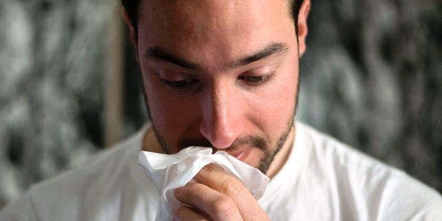 gripe pañuelo enfermo