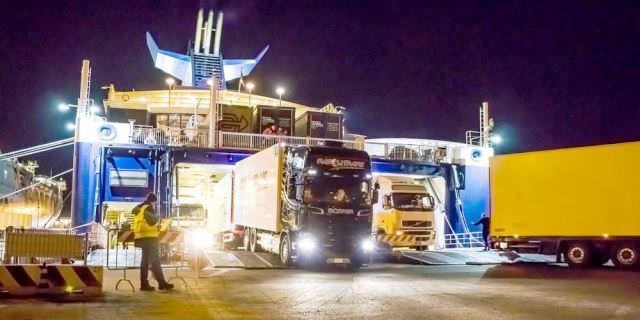 Eco-incentivos para transportistas que trasvasen tráficos de la carretera al barco