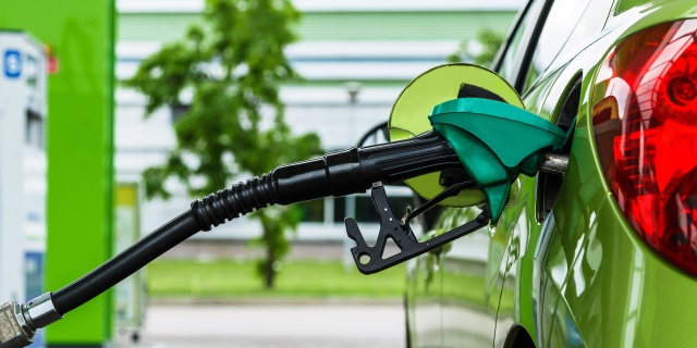 desde 2035 tampoco se permitirá matricular vehículos híbridos, sólo los eléctricos