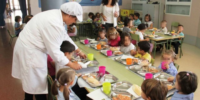 combatiendo la obesidad infantil en los comedores escolares