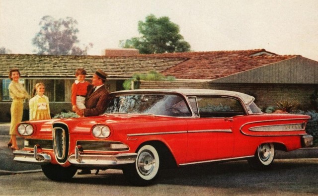 coche clásico Ford Edsel