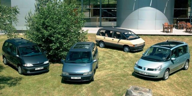 Varias generaciones del Espace